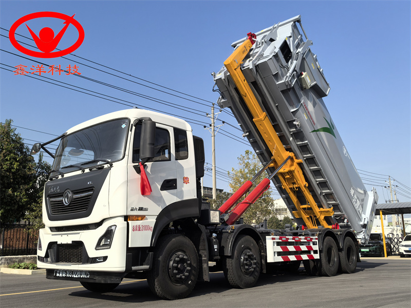 31噸東風(fēng)天龍勾臂垃圾車(chē)