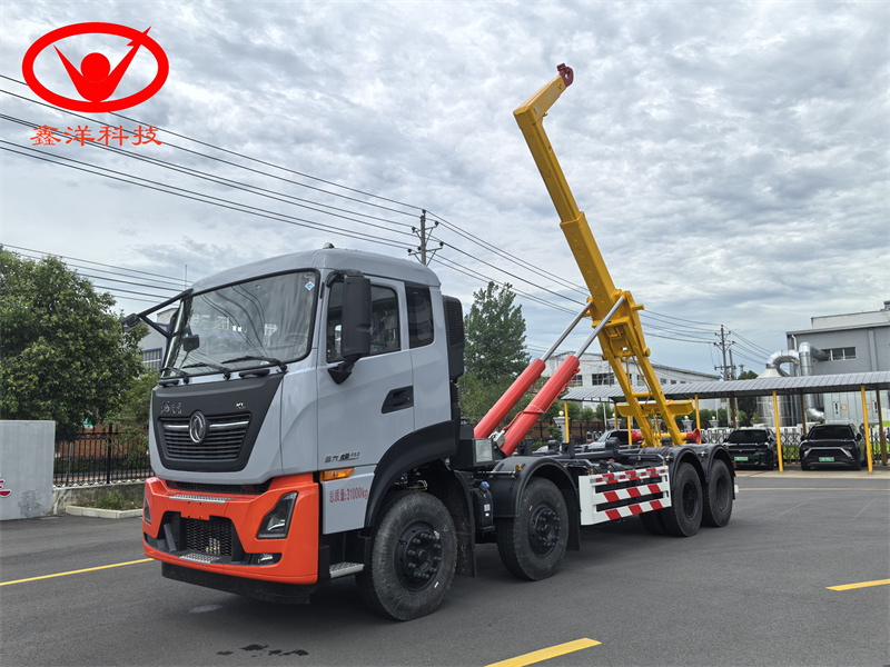 31噸東風(fēng)天龍勾臂垃圾車