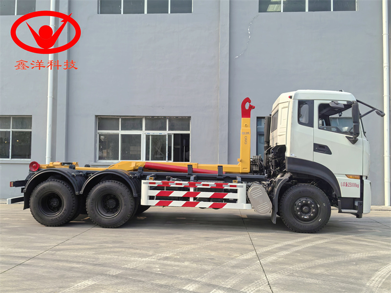 25噸東風(fēng)天龍勾臂垃圾車